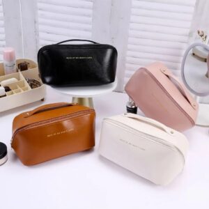 Extendable makeup bag, beauty organizer, travel-friendly makeup bag, stylish cosmetic storage, compact beauty bag