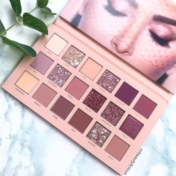 Eyeshadow palette, 18-color eyeshadow, pigmented eyeshadow, glitter eyeshadow, matte eyeshadow, nude eyeshadow palette, makeup essentials.