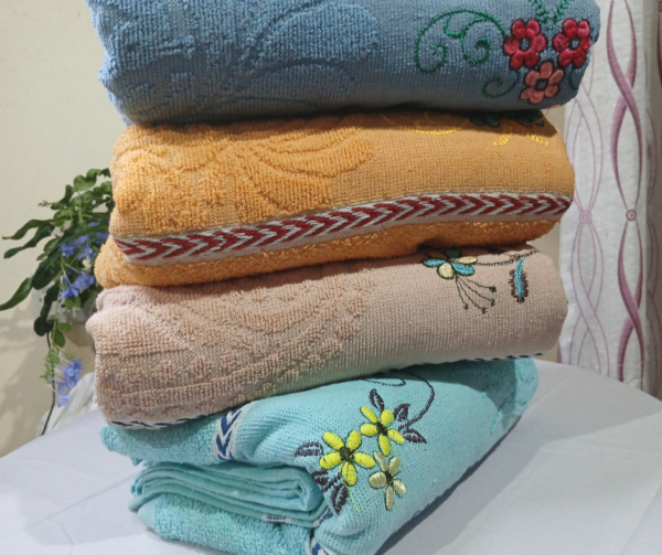 100% cotton bath towels, quick-drying towels, soft luxury towels, high-quality bath towels, affordable bath towels in Sri Lanka, premium bath towels, durable bath towels