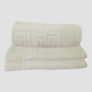 Soft, non-slip cotton bath mat. Rs.1300 + Rs.400 COD. Fast-drying, machine-washable, islandwide delivery. Perfect for Sri Lankan homes & hotels.